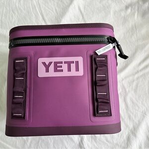 Yeti Hopper Flip 8. Nordic Purple